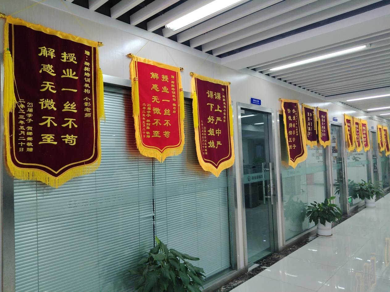 1762941814579270.png 1762941814579270.png